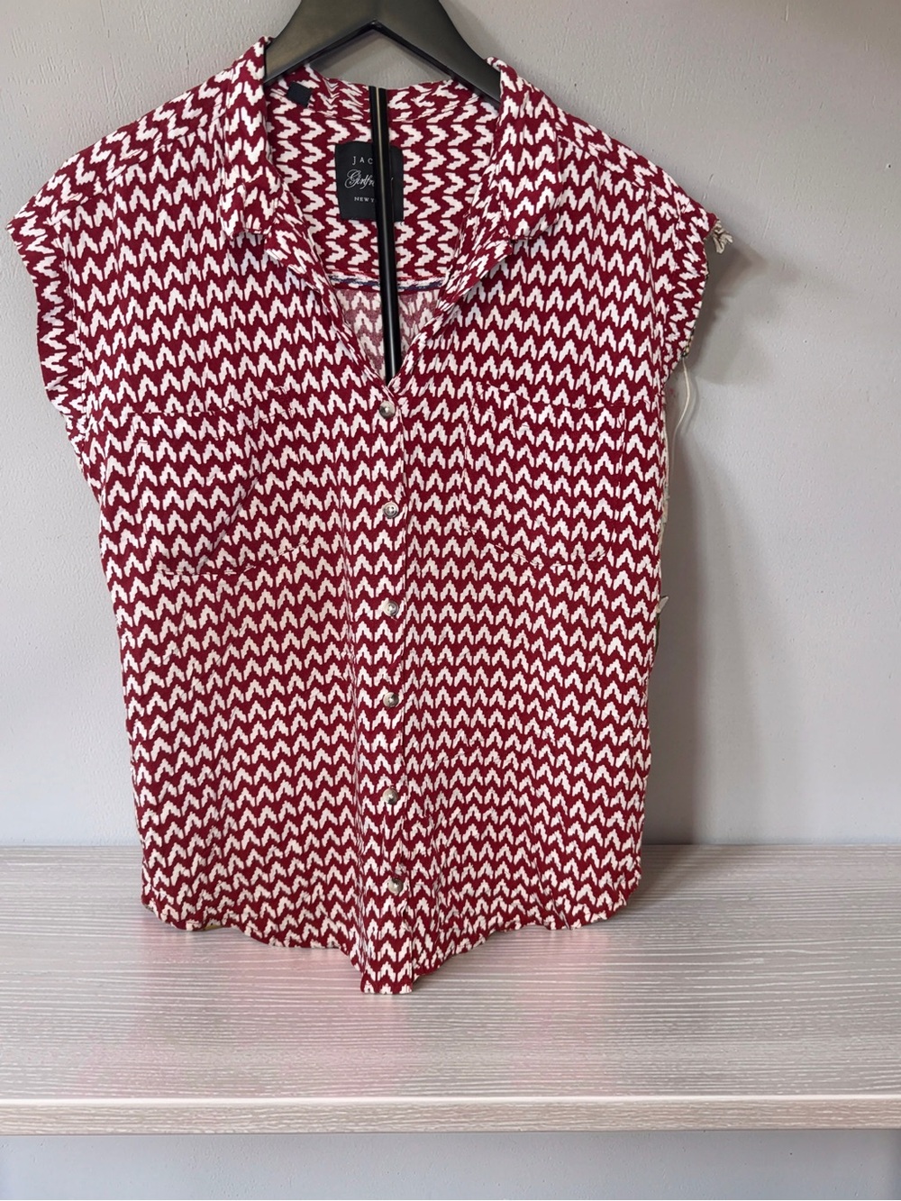 JACHS Girlfriend Red and White Printed Cap Sleeve Button-Down Shirt